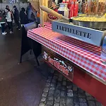 A La Belle Quatrieme Etoile