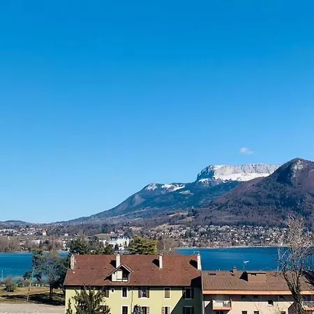 A La Belle Quatrieme Etoile Апартаменты
