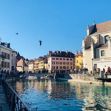 A La Belle Quatrieme Etoile